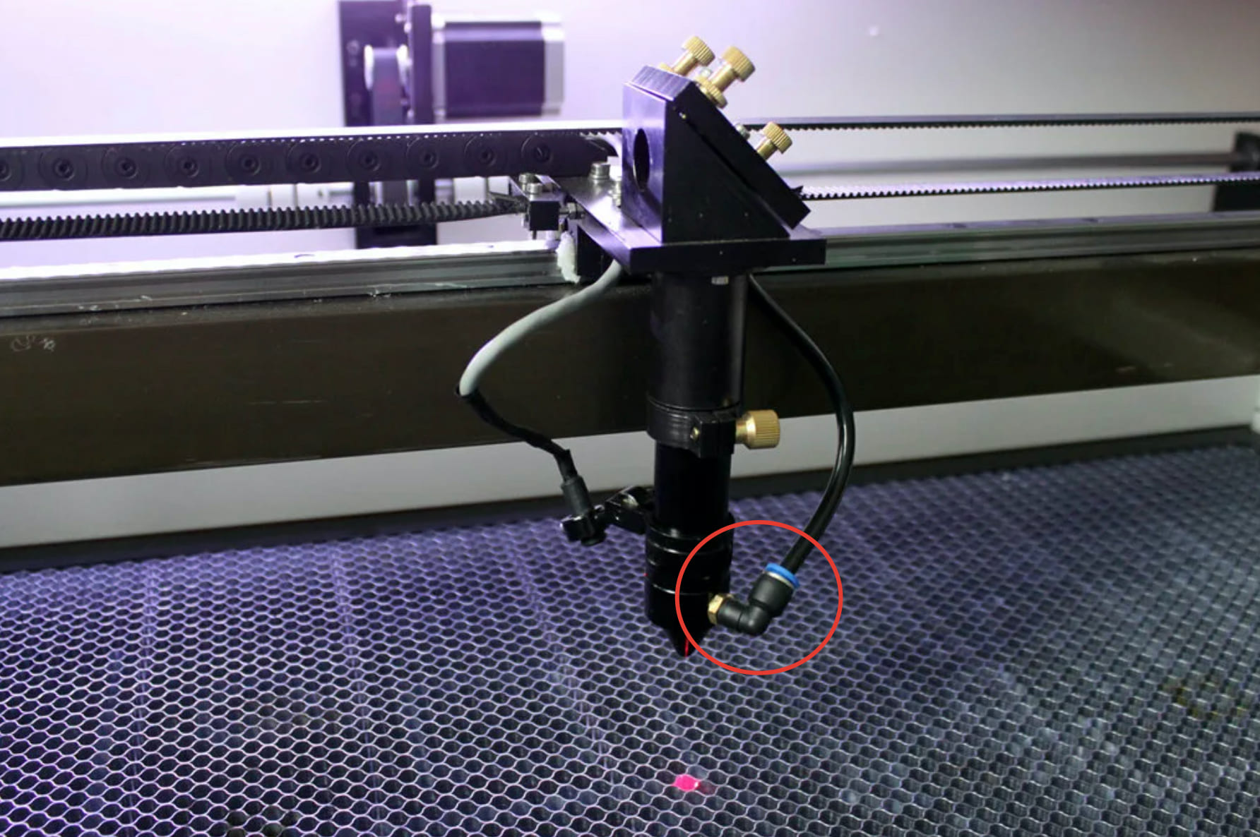 Обдув лазерного станка