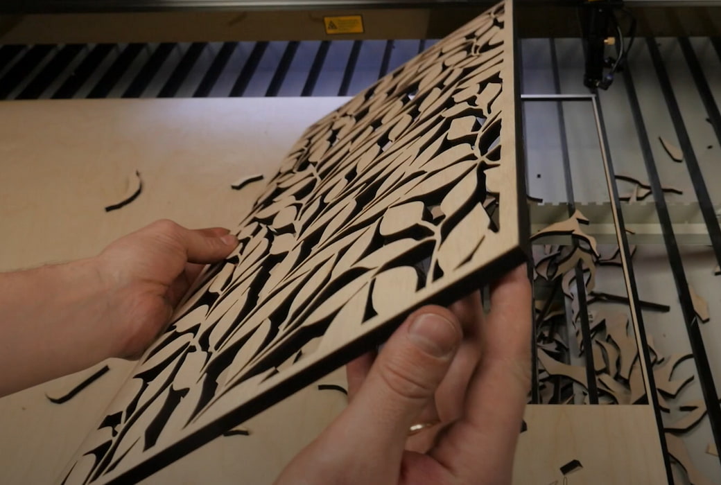 Резка толстой фанеры на лазерном станке