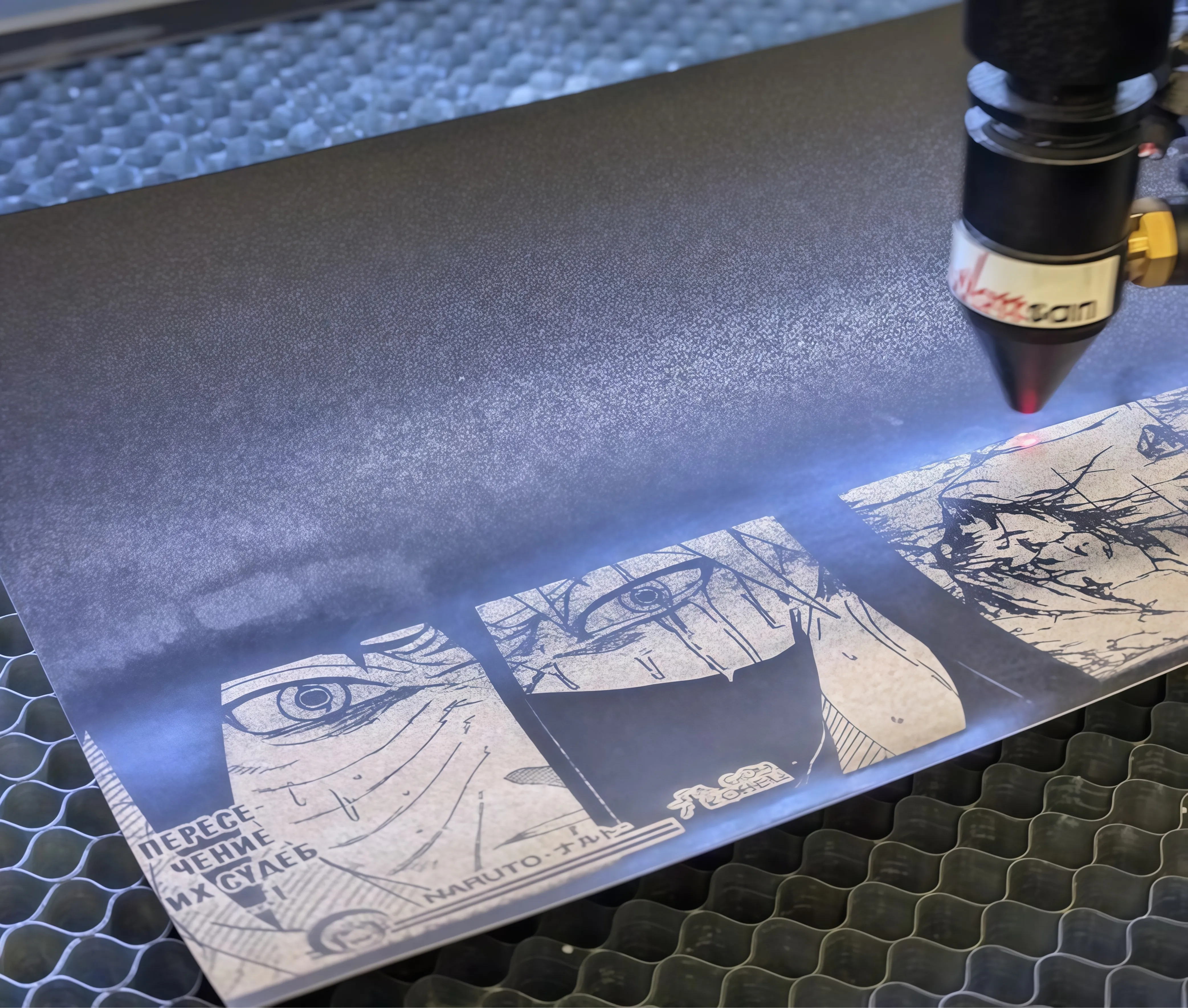 процесс гравировки на лазерном CO2 Wattsan