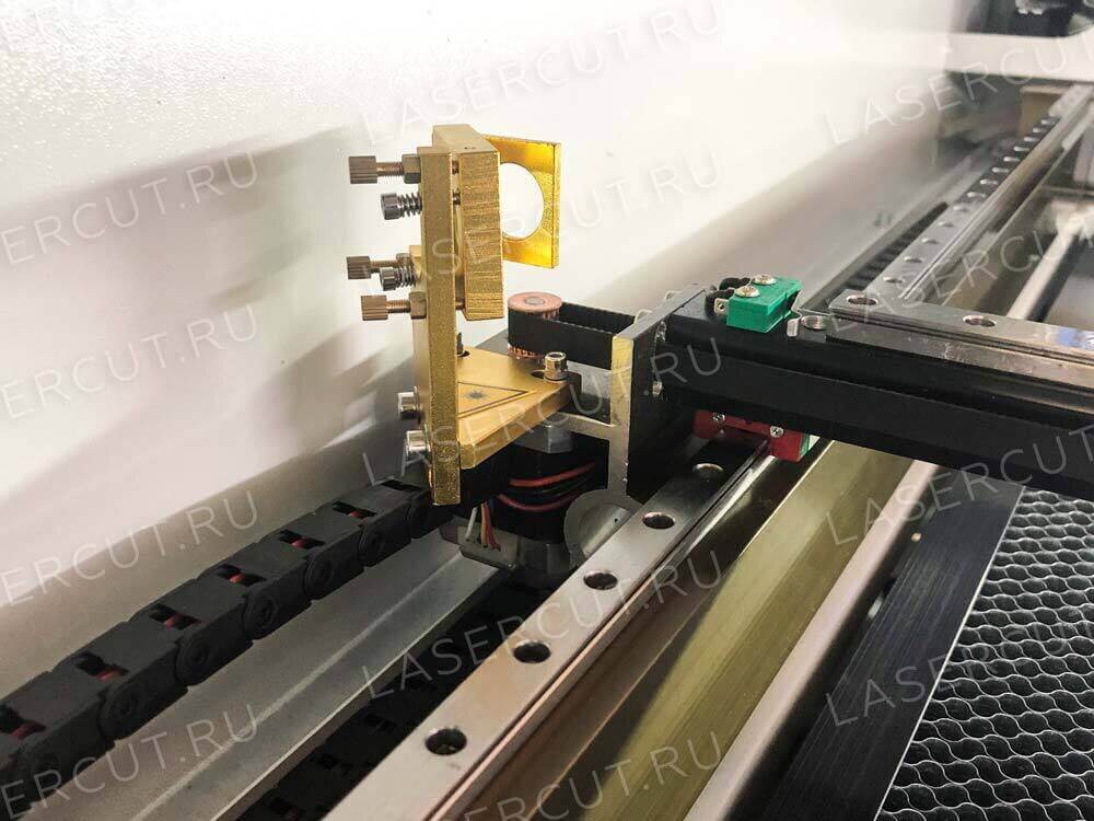 Второе зеркало лазерного станка Zerder