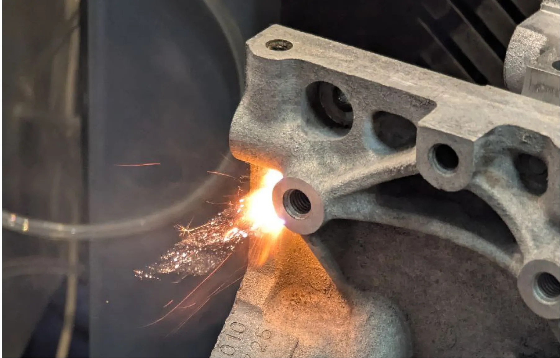 Чистка алюминия импульсной очисткой wattsan-pa-300