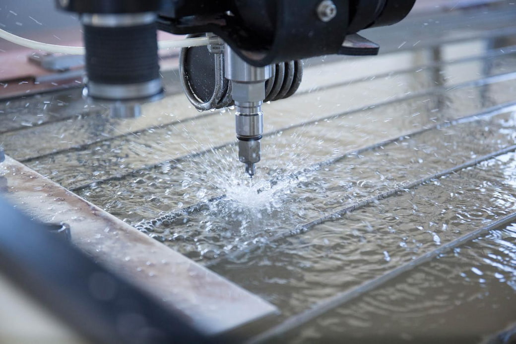 ГИДРОАБРАЗИВНАЯ РЕЗКА ПВХ