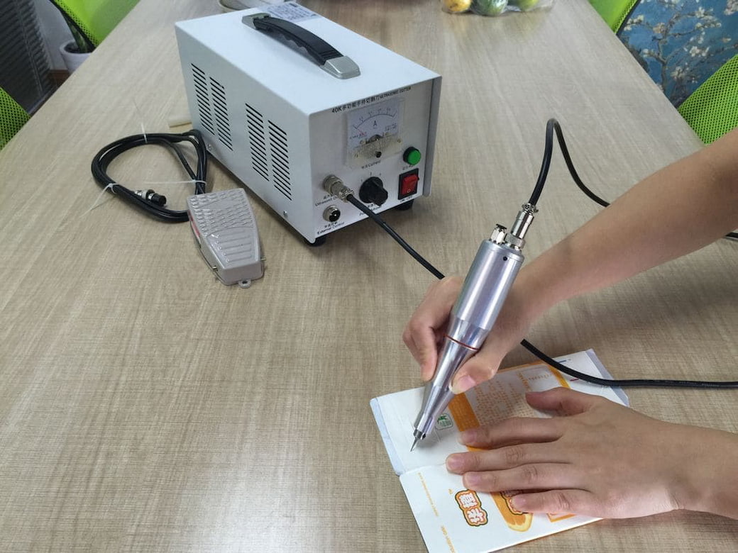 УЛЬТРАЗВУКОВАЯ ОБРАБОТКА ПЛАСТМАСС