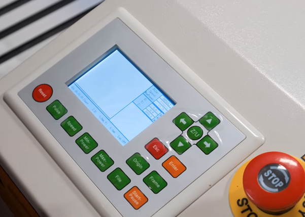 Панель управления ЧПУ станком 