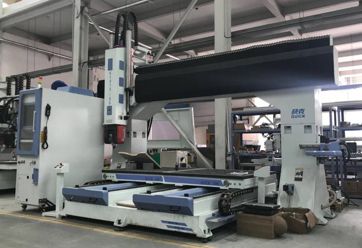 Превью 2 к 5-осевой обрабатывающий центр QUICK SA-1313D-5A