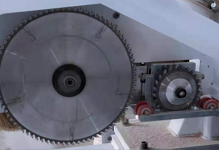 Превью 8 к Обрабатывающий центр с ЧПУ QUICK KMT-12R