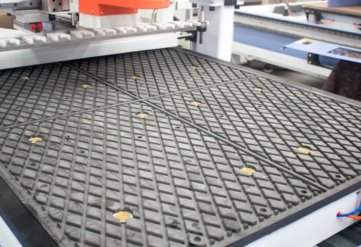 Превью 3 к Обрабатывающий центр QUICK UE-1320