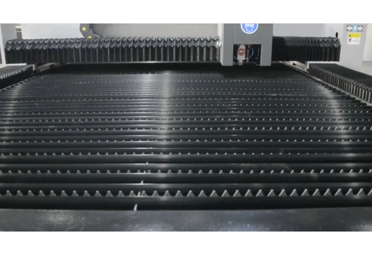 Превью 2 к Лазерный станок по металлу и неметаллу Zerder 1530 COMBI