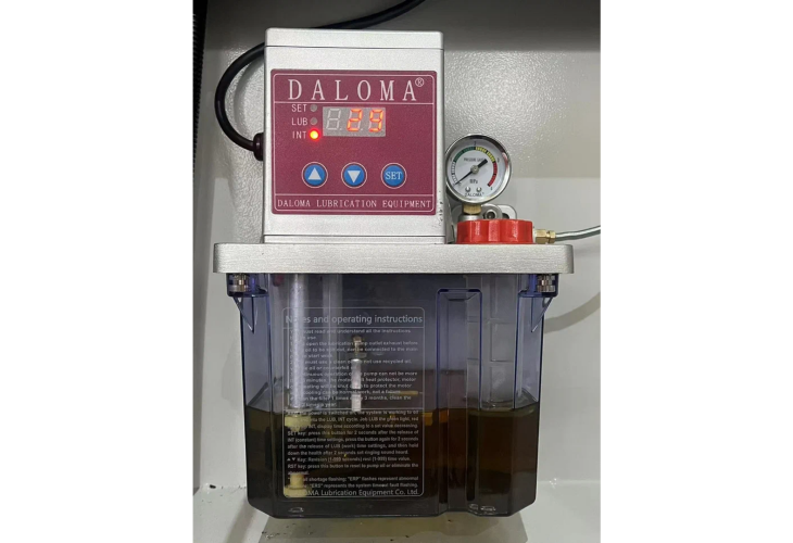 Превью 11 к Вертикальный фрезерный станок с ЧПУ VMC 600