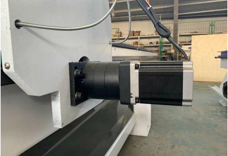 Превью 5 к Фрезерный станок с ЧПУ WATTSAN M1 1616 S2 X