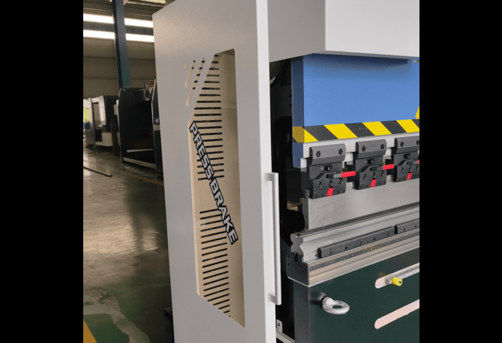 Превью 4 к Гидравлический листогибочный пресс Wattsan А 16032