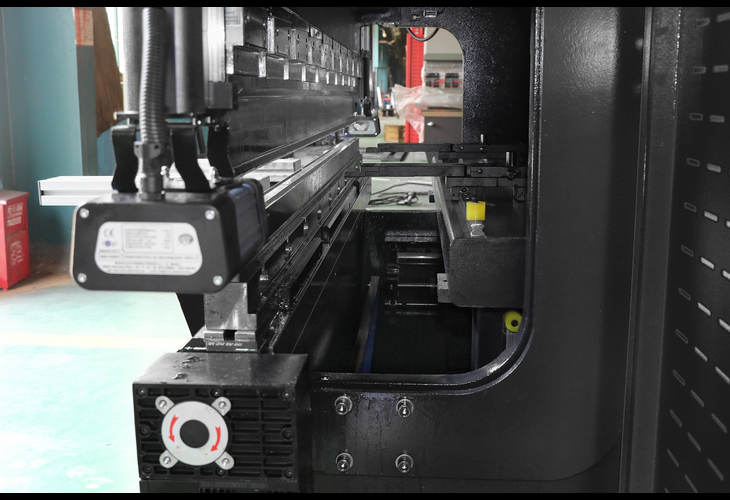 Превью 3 к Электрический листогибочный пресс Wattsan SB 3012