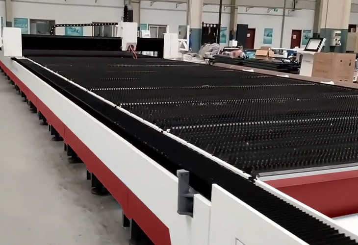 Превью 2 к Широкоформатный лазерный станок Wattsan Large Cabin 3214