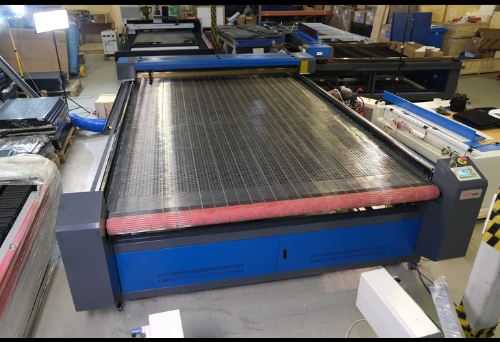 Превью 13 к Лазерный станок WATTSAN 1830 CONVEYOR