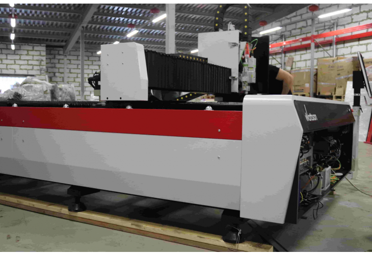 Превью 3 к Лазерный станок по металлу WATTSAN 1530S TABLECHANGE