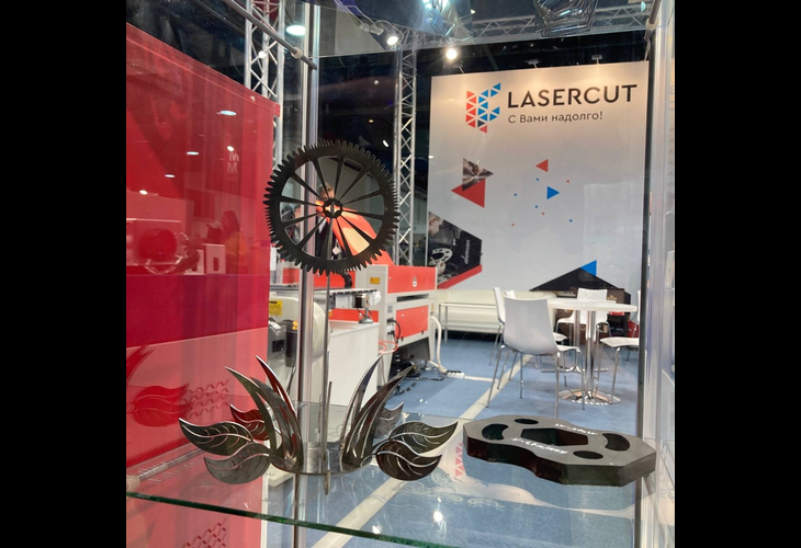 Превью 24 к Лазерный станок по металлу WATTSAN 1530S ROTATORY TABLECHANGE