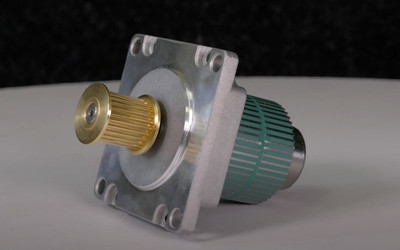 Видеообзор шагового двигателя 23HS2003-25